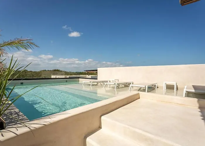 Villa Tuane Luxury Homes *